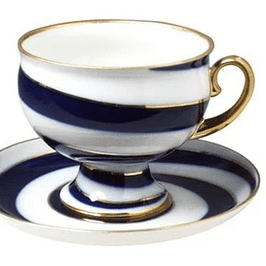 Tasse bleue et blanche