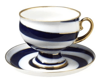 Tasse bleue et blanche