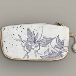 Trousse blanche et bleue