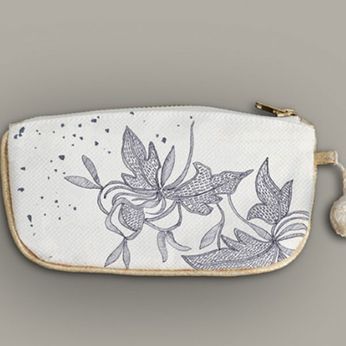 Trousse blanche et bleue